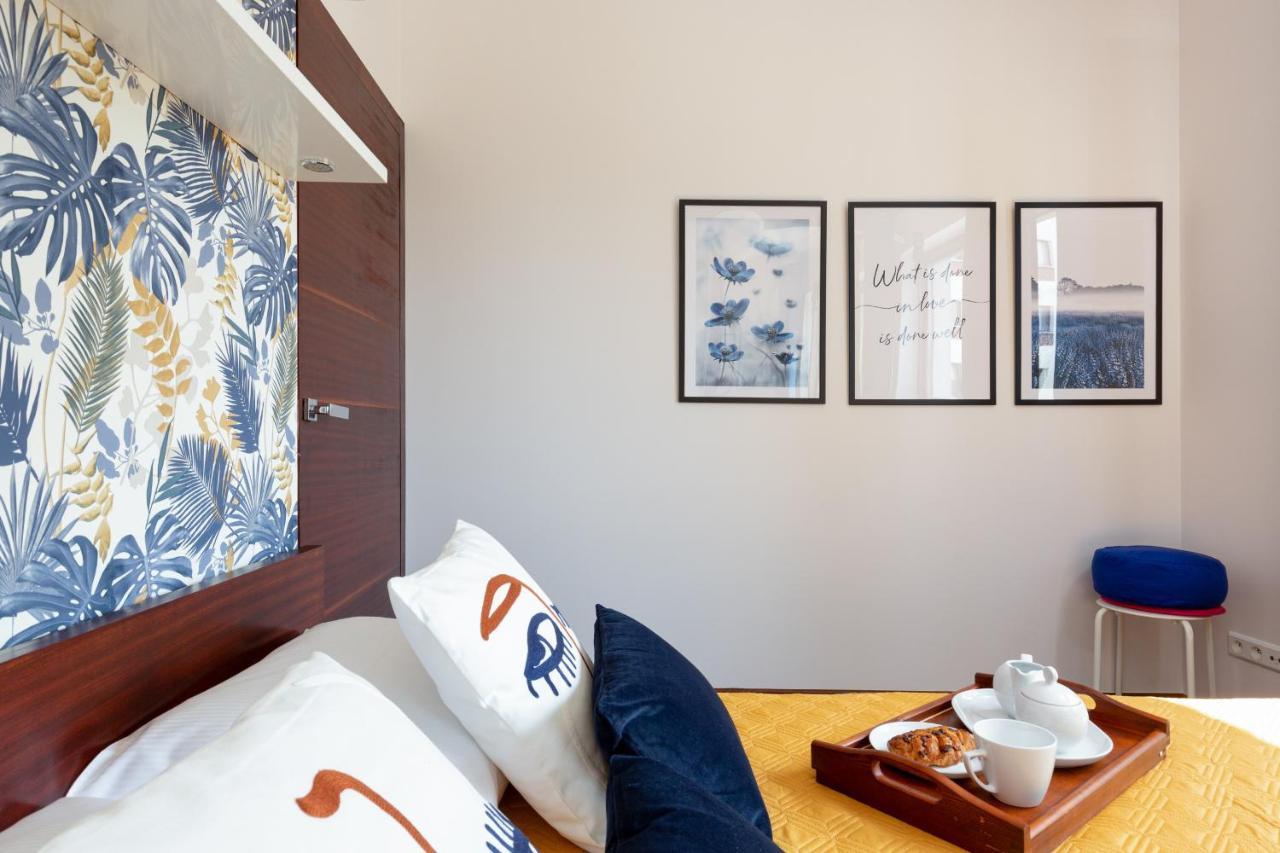 Spacious Suite With A Hammock And Terrace By Renters Prestige วอร์ซอ ภายนอก รูปภาพ